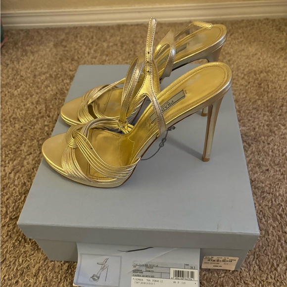 Gold Prada heels - Picture 2 of 7
